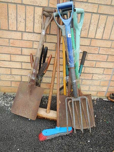 A good lot of garden tools.