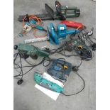 A mixed lot of power tools including 2 jigsaws, 2 sanders,