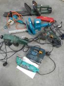 A mixed lot of power tools including 2 jigsaws, 2 sanders,