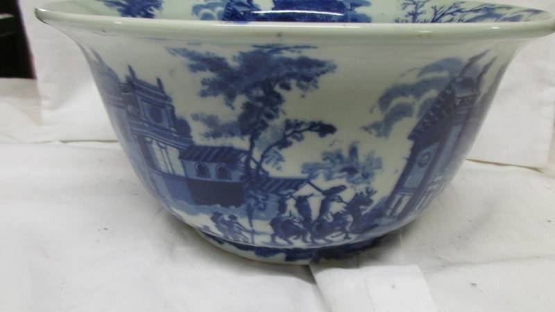 A blue and white bowl. - Image 2 of 5