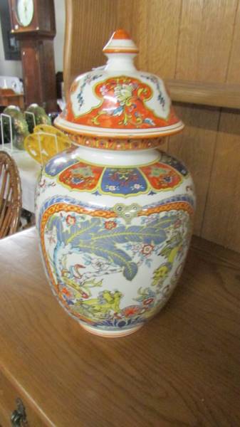 A Chinese temple jar. - Image 2 of 3