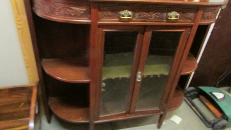 A Victorian mahogany chiffioniere. - Image 2 of 3