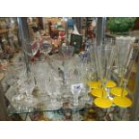 A mixed lot of drinking glasses. Collect only.