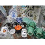 A mixed lot of ceramic items. Collect only.