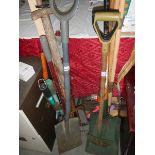 A mixed lot of garden tools. (collect only).