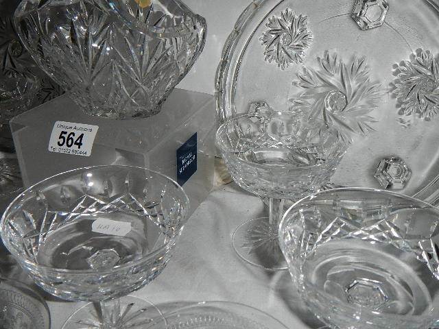 A mixed lot of glass dishes, cake stands etc. - Image 3 of 3