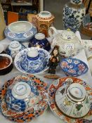 A mixed lot of oriental rice bowls etc.