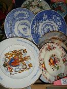 A mixed lot of commemorative plates etc.