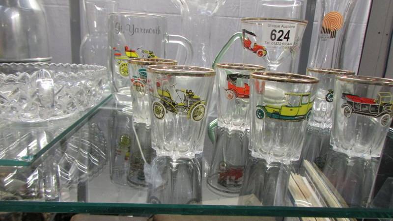 A mixed lot of glass ware including examples decorated with vintage cars. - Image 3 of 3