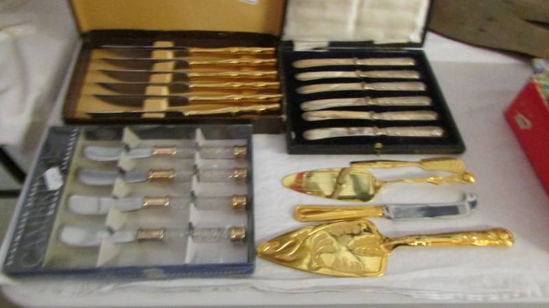 A quantity of cased cutlery sets and a boxed oyster shell butter dish. - Image 3 of 3