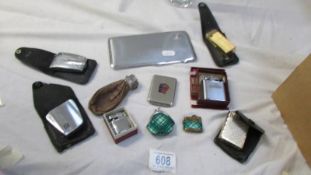 A mixed lot of vintage lighters including Ronson,