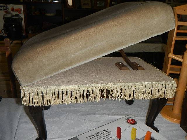 An adjustable angled foot stool on Queen Anne legs, - Image 4 of 4