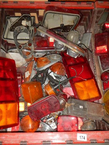 2 large crates of classic car rear light lenses including Mini Austin Ford etc Collect only - Image 2 of 3