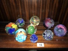 9 glass paperweights including Caithness