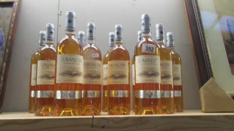 11 bottles of French wine 'Jurancon'