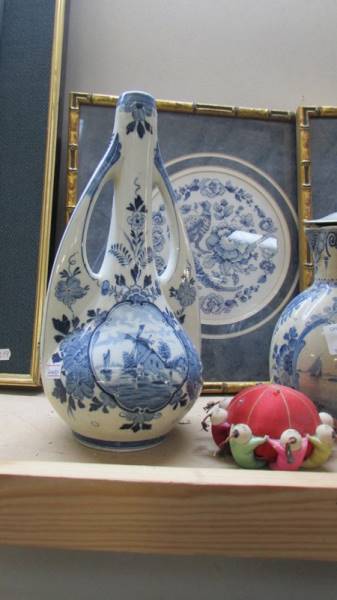 Three pieces of oriental blue and white and other oriental items. - Image 3 of 3