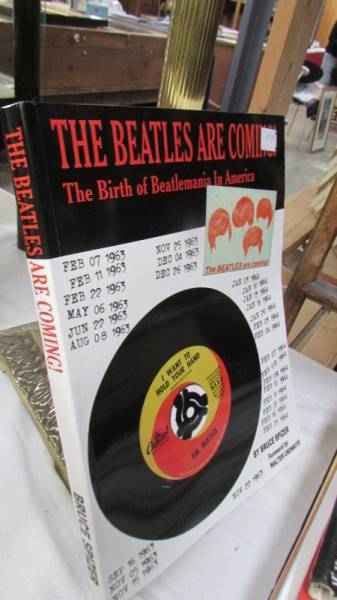 A quantity of music related books including violin, piano, Beatles, Queen etc. - Image 4 of 5