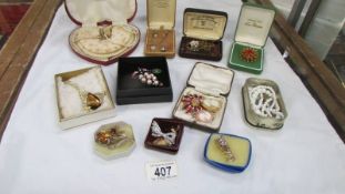 A box of costume jewellery.