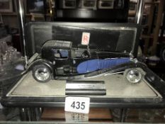 A Franklin Mint 1930 Bugatti Royale (In a different box from the description on the label)