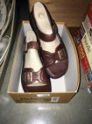 A pair of Clark's men's sandles, size 9. (appear new).