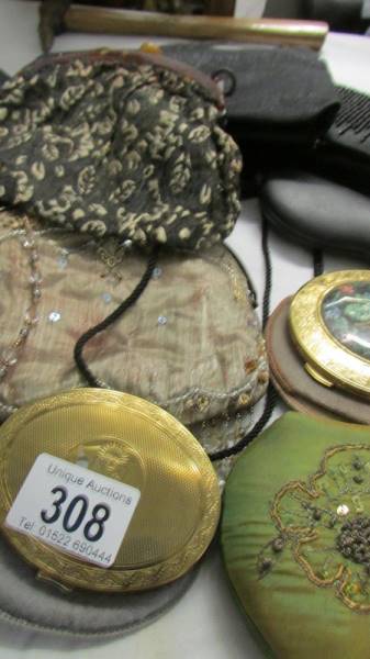 A quantity of vintage evening bags, - Image 3 of 4