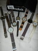 A mixed lot of wristwatches.