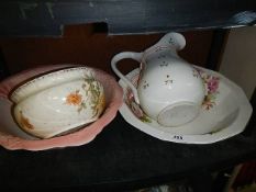 Two basins, a ewer and an a/f chamber pot. (Collect only)