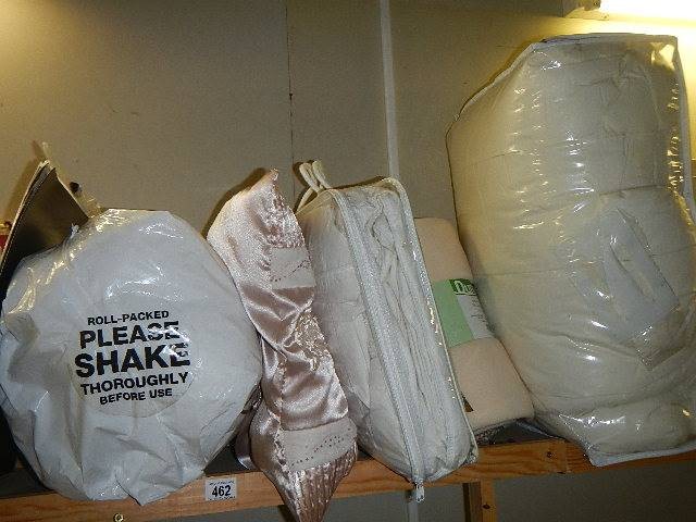 A quantity of bedding. (Collect only)