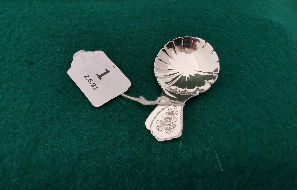 Irish Silver Caddy Spoon by William Egan (Cork), 1916 Commemorative, floral decor to handle, 7cm