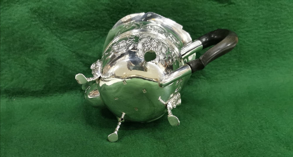 Irish Silver Teapot, by Charles Lamb, 1901, 505 gram weight (incl. Ebony handle), a swan mounted lid - Bild 3 aus 4