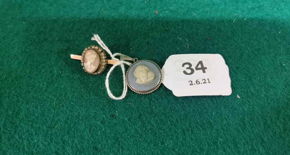 A Cameo mounted Gold Bar Brooch & a Wedgewood Pendant (stamped F & P) (2)