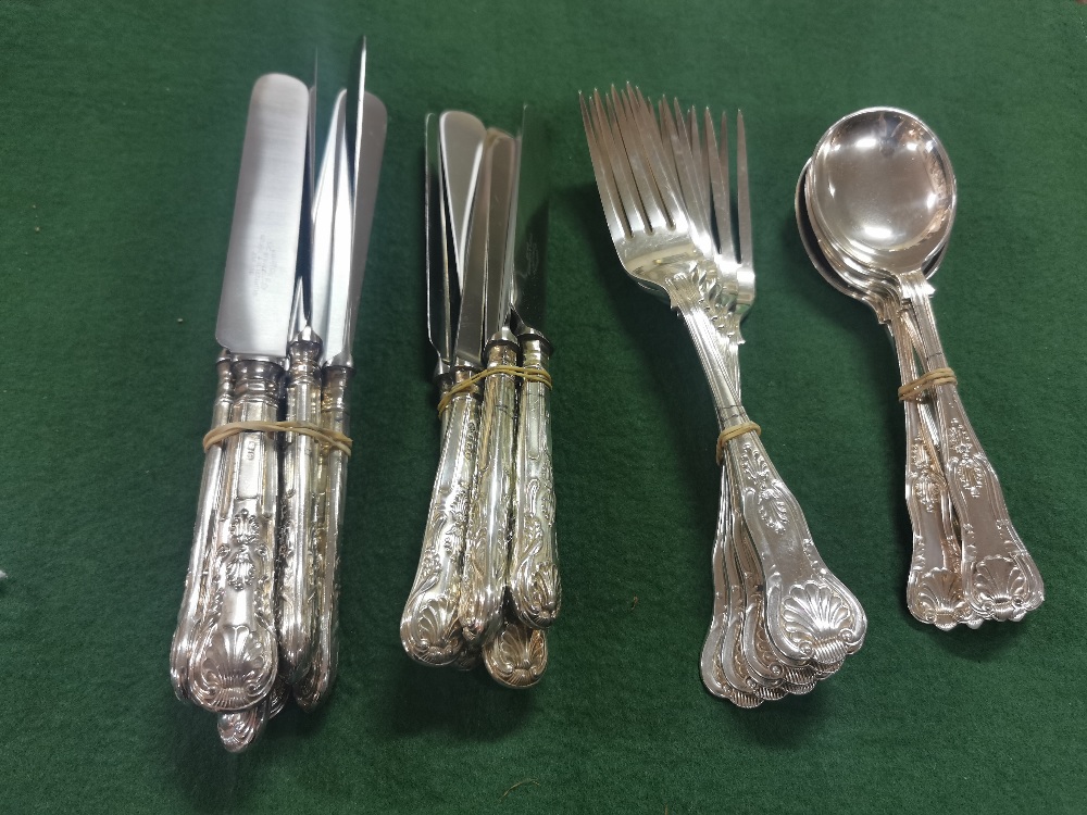 An Elkington & Co Solid Silver Six Place Cutlery Set, Kings Pattern, comprising 6 Table Knives (24cm