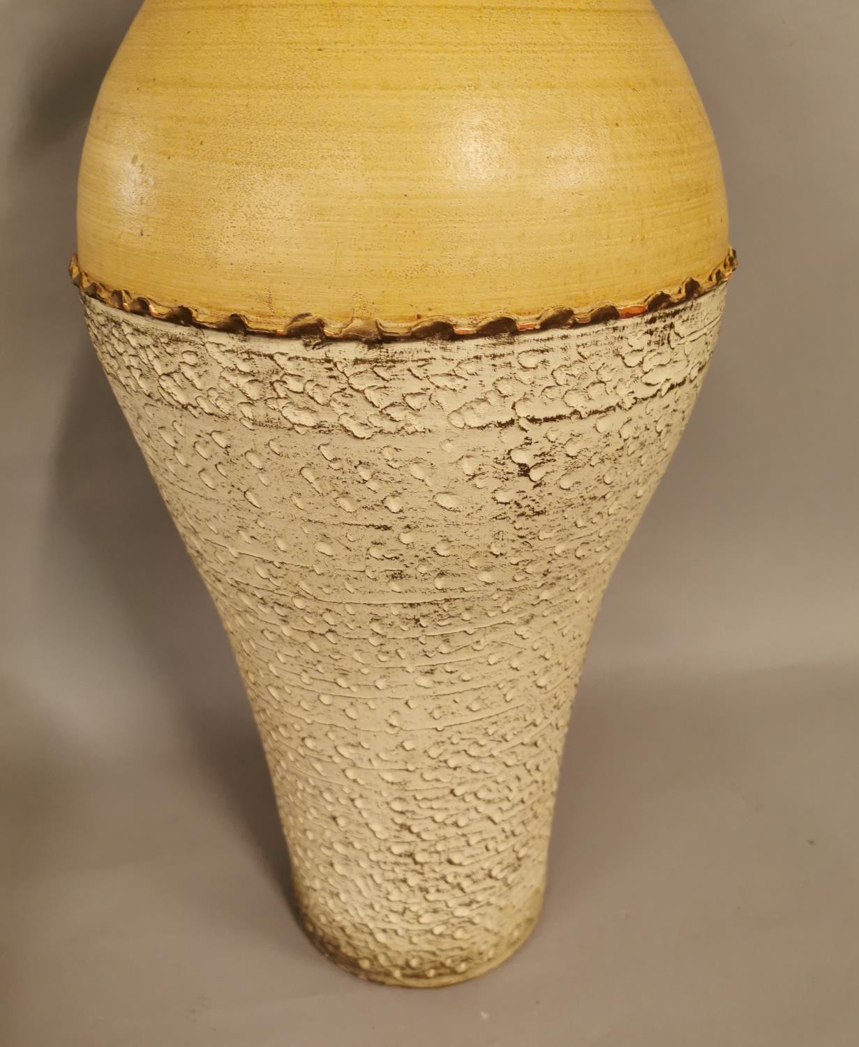 20th C. hand painted terracotta vase. - Image 4 of 4
