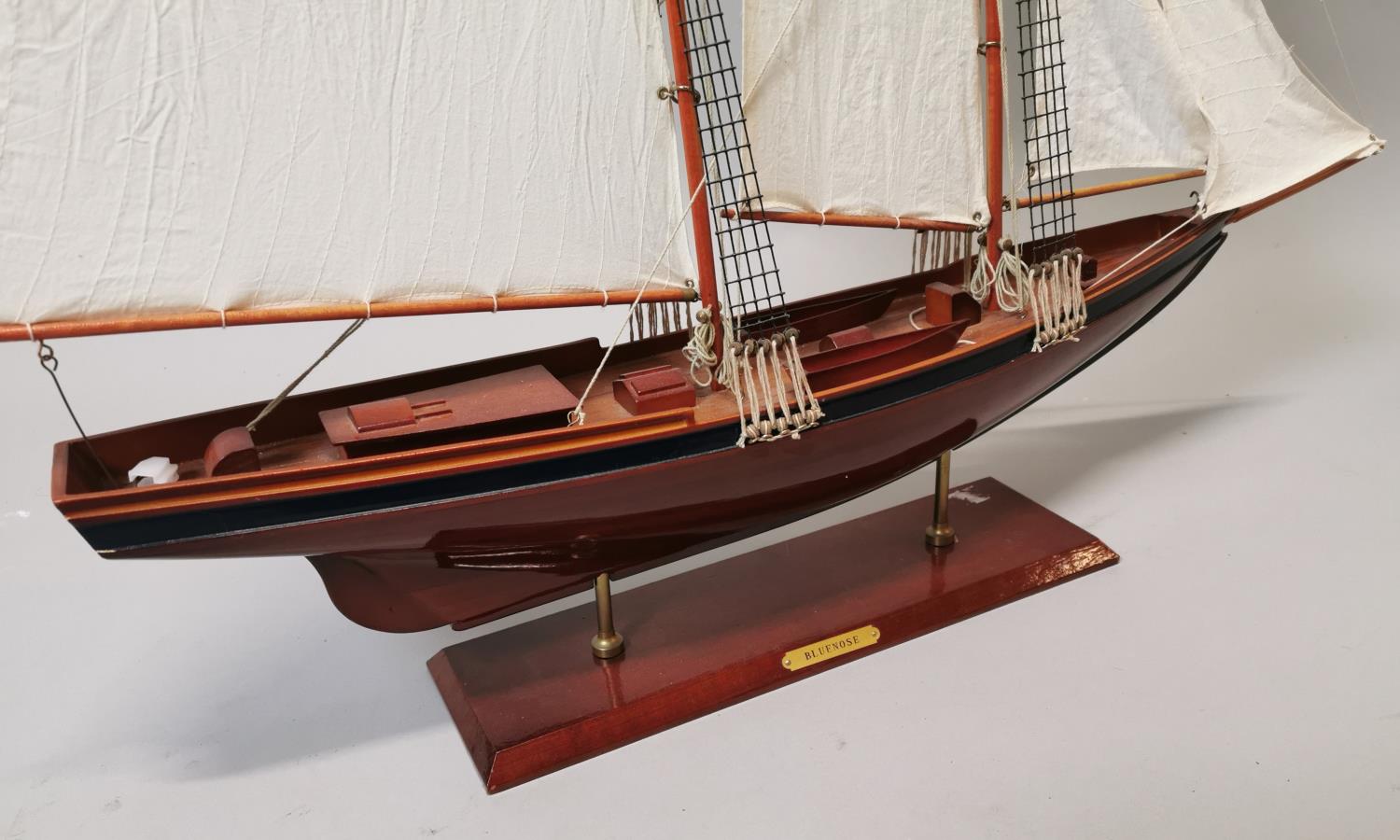 Model of 19th C. yacht. - Image 2 of 4