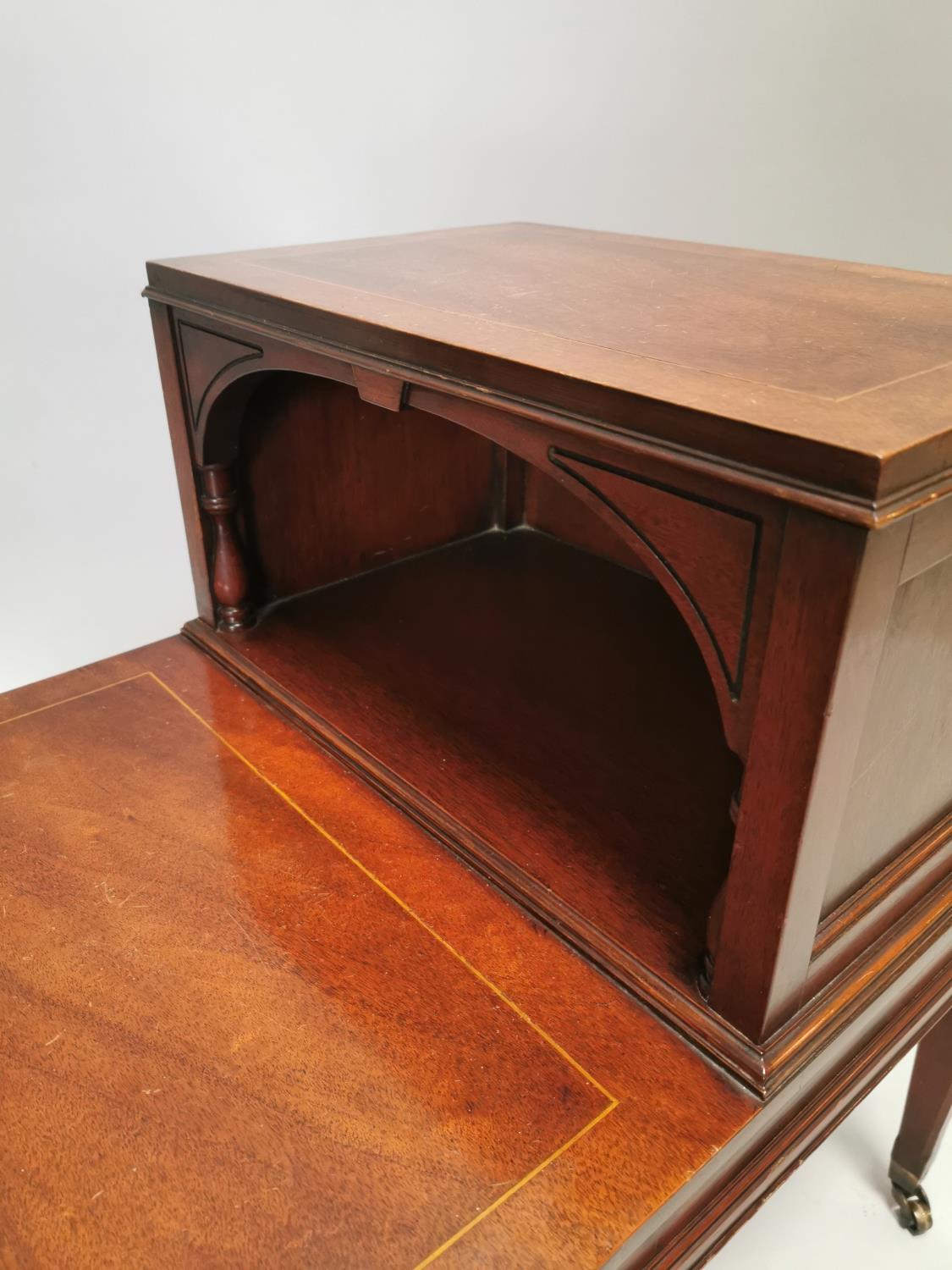 Inlaid mahogany lamp table. - Image 3 of 5