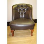 Deep buttoned side chair