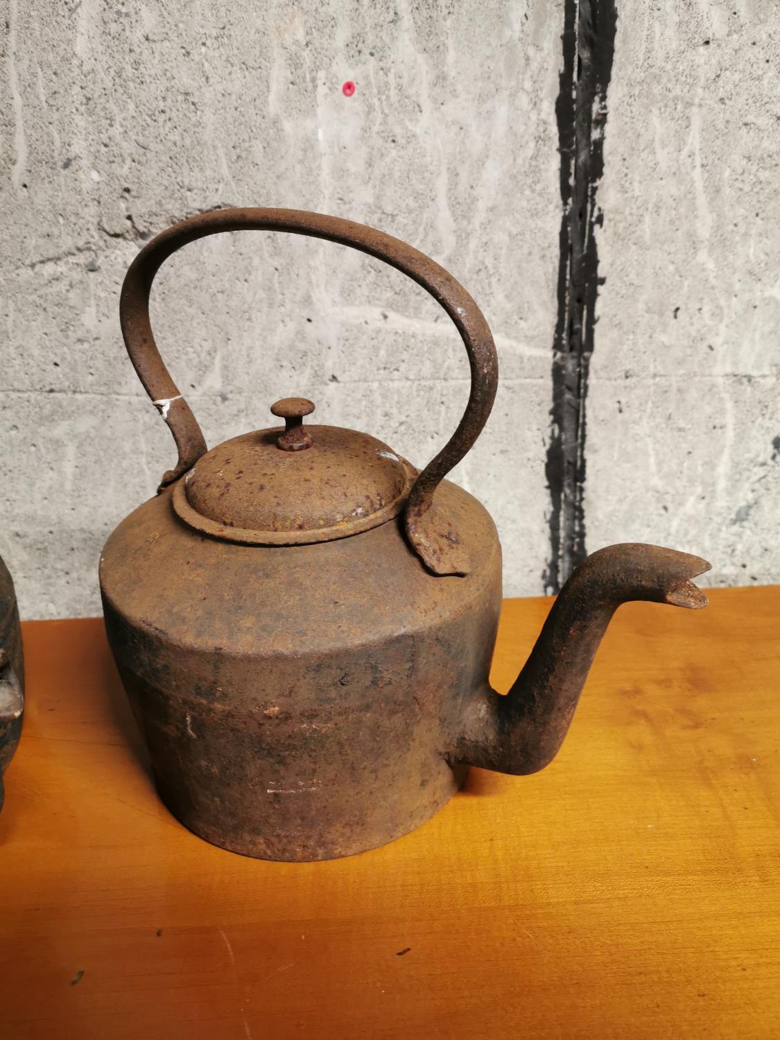 Two cast iron kettles. - Image 3 of 3