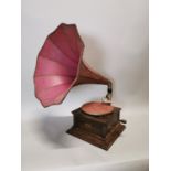 Early 20th C. gramophone.