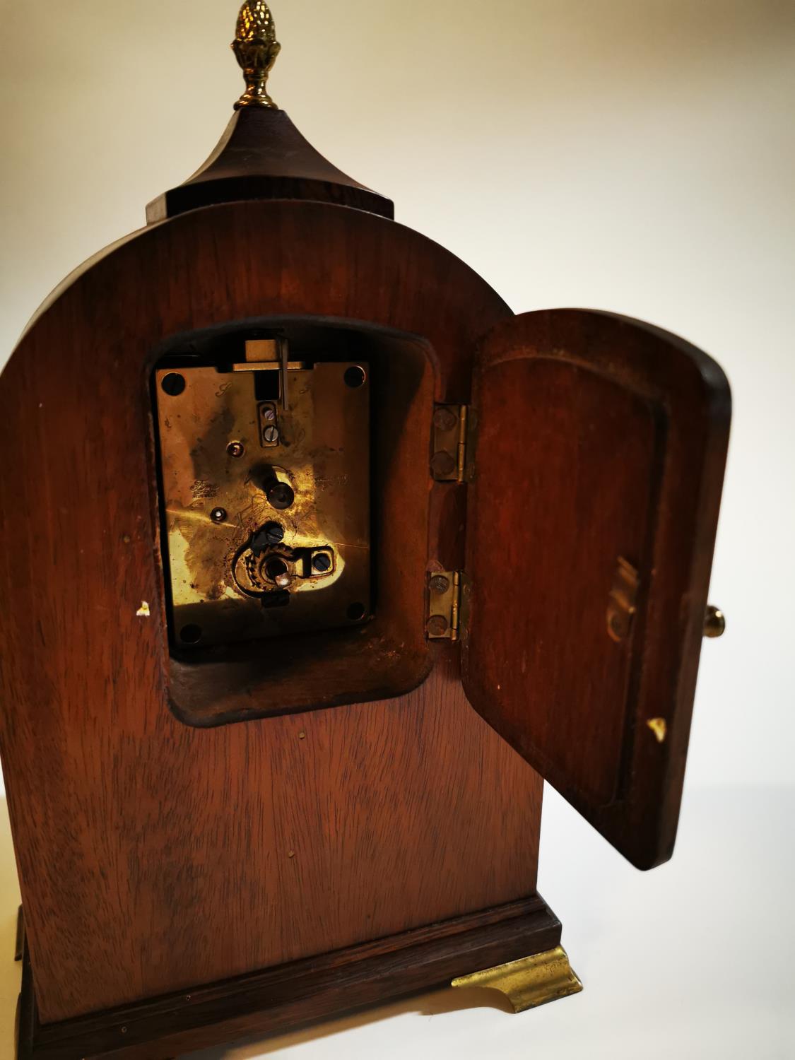 Edwardian inlaid mahogany mantle clock - Image 6 of 6