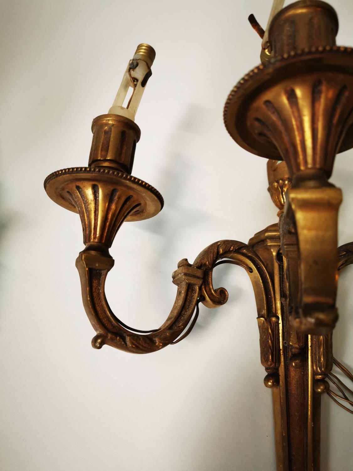 Pair of gilded brass wall sconces. - Bild 3 aus 4