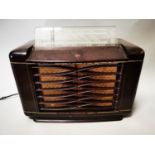 Phillips Bakelite radio.