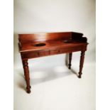 Georgian mahogany washstand.