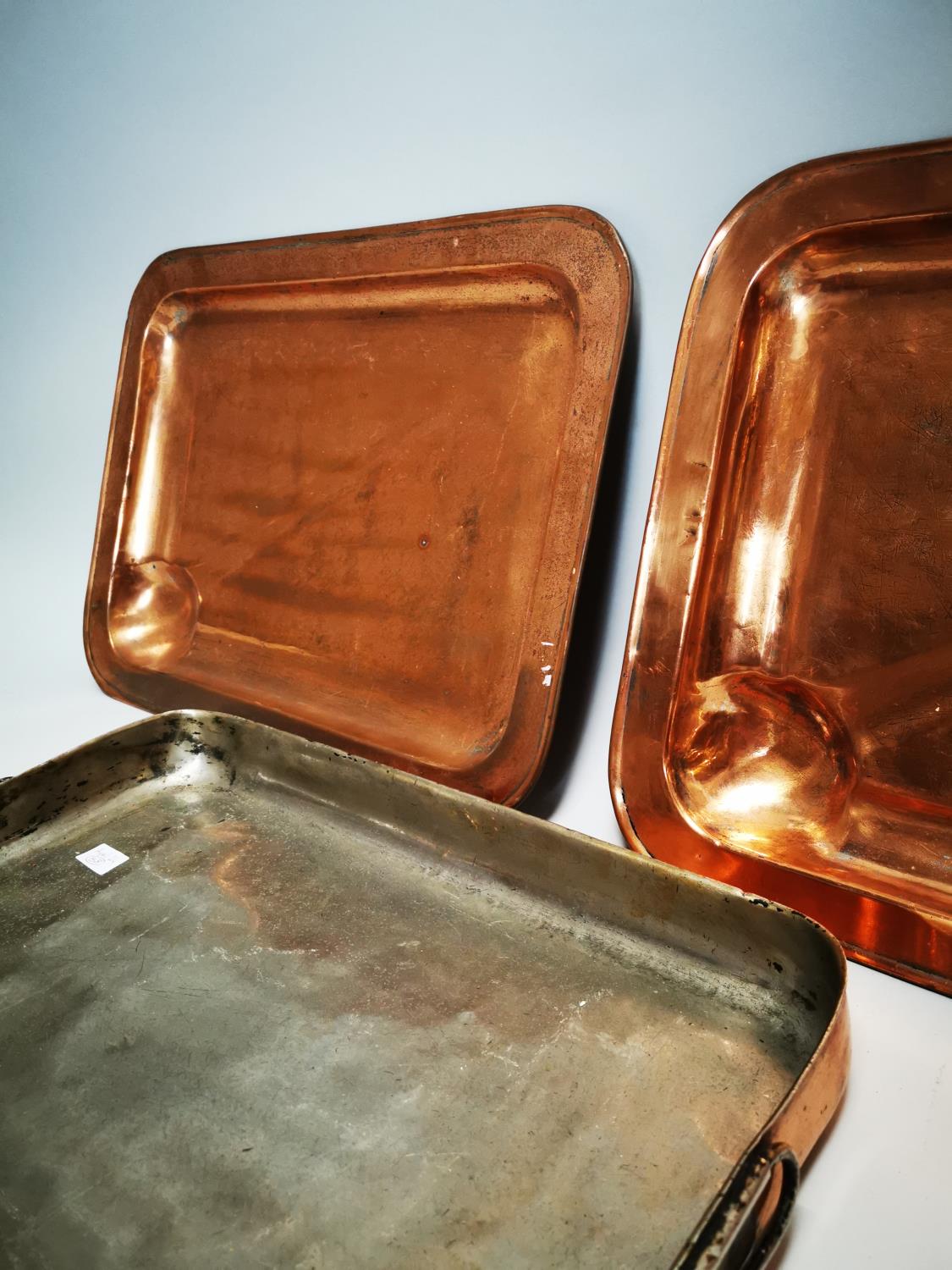 Two large 19th C. copper meat platters - Bild 3 aus 4