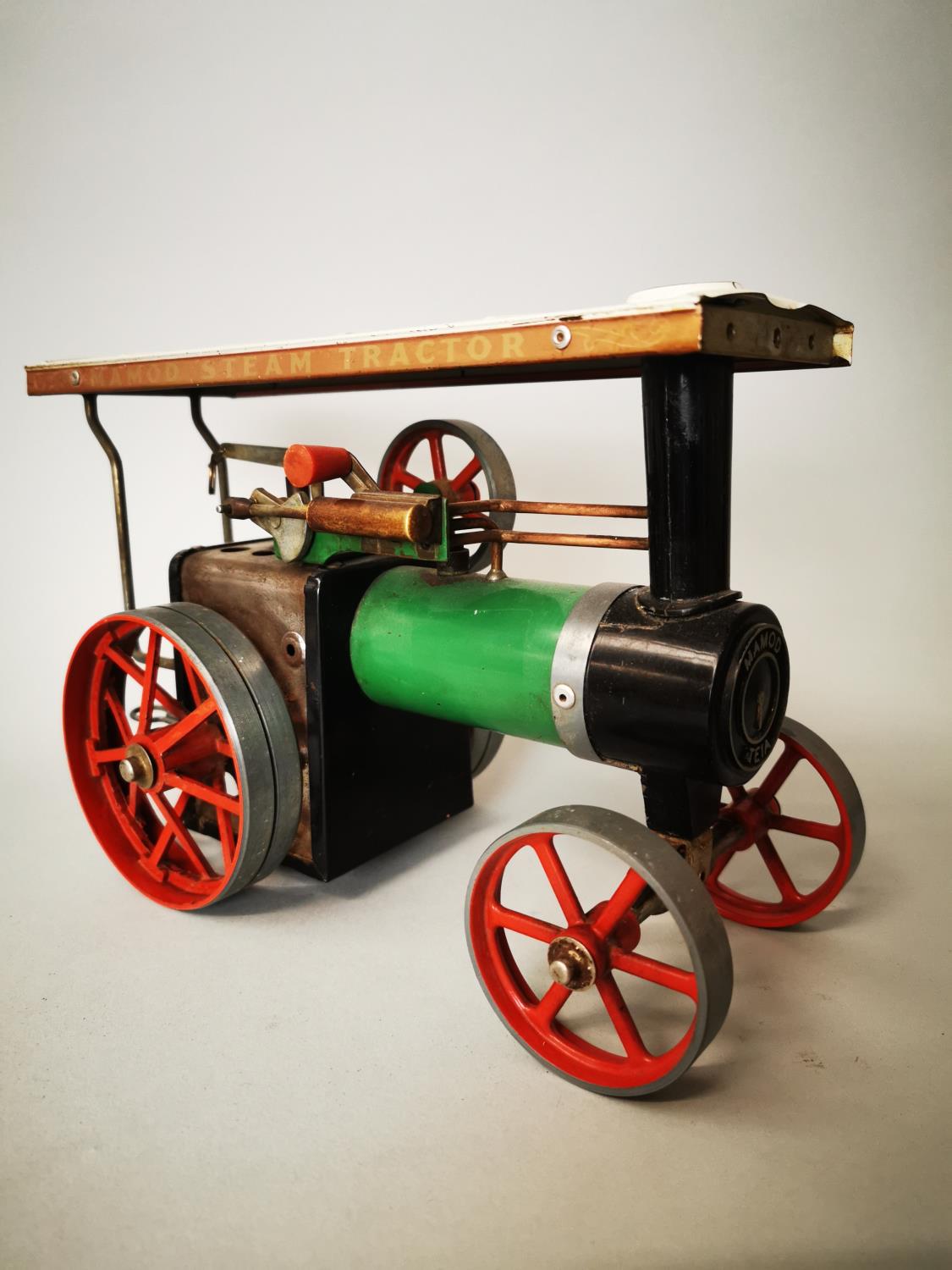 Model of a working Steam Engine.
