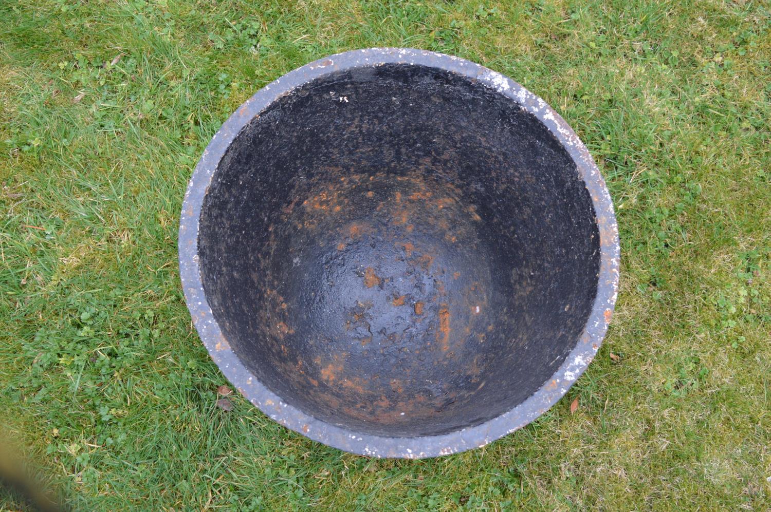 Irish cast iron famine soup pot W 52 H 41 - Image 2 of 3