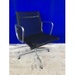 Charles Eames aluminium swivel chair by Vitra (as new) W 55 H 82 D 70