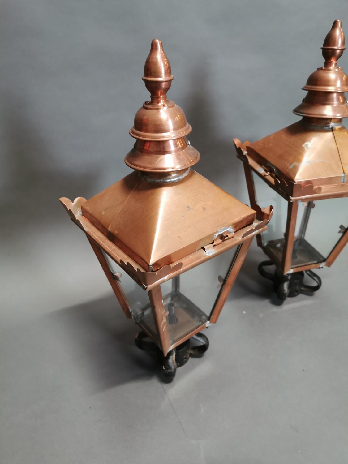 Pair of copper lanterns. - Bild 3 aus 3