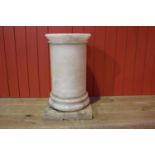 Marble effect pillar