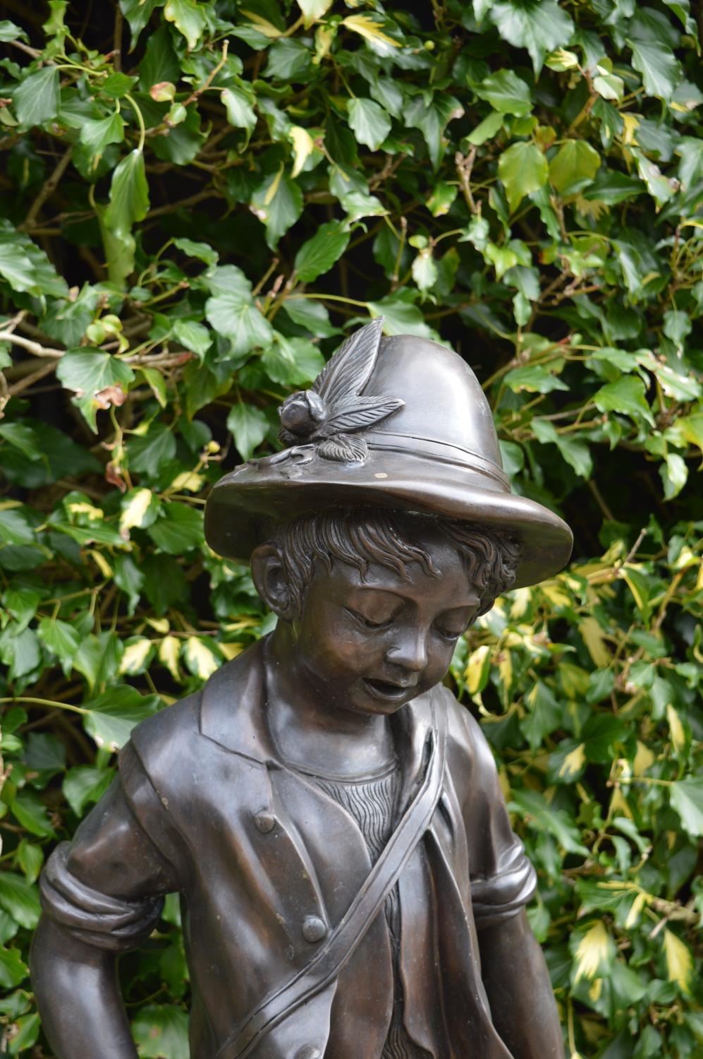 Good quality bronze model of a Boy. - Image 3 of 3