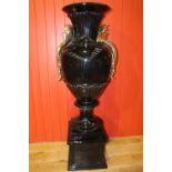 Single Italian urn on base